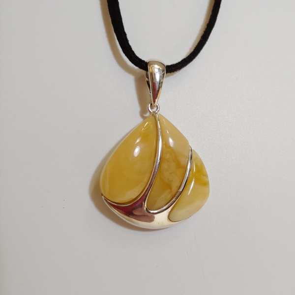 HWG-159 Pendant Butterscotch Teardrop $79 at Hunter Wolff Gallery